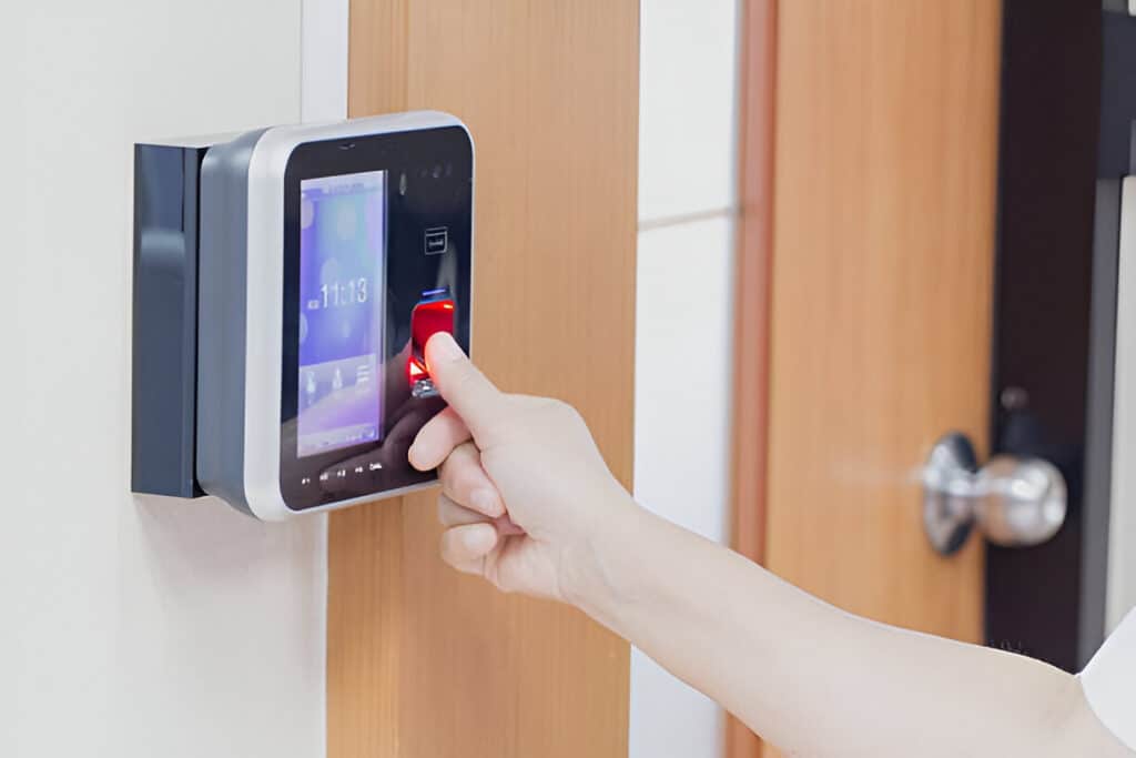 Why Upgrade to Keyless Entry? Benefits You Can’t Ignore