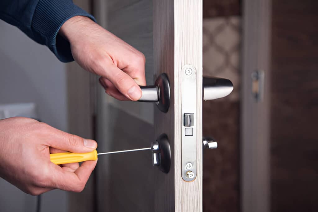 What Services Do Locksmiths Provide?